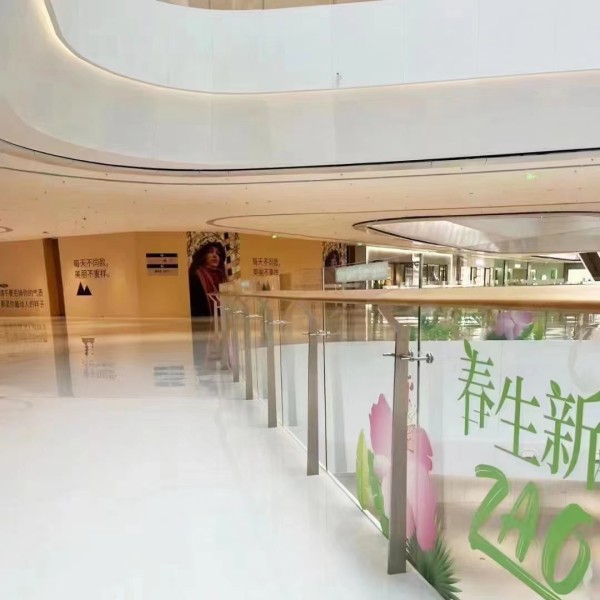 不锈钢卡玻璃护栏