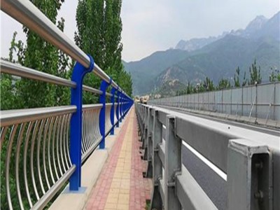 不锈钢道路护栏的优势？