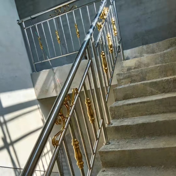 不锈钢楼梯护栏的定制流程