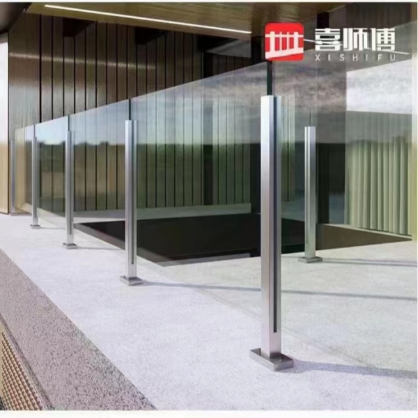 简约不锈钢玻璃护栏